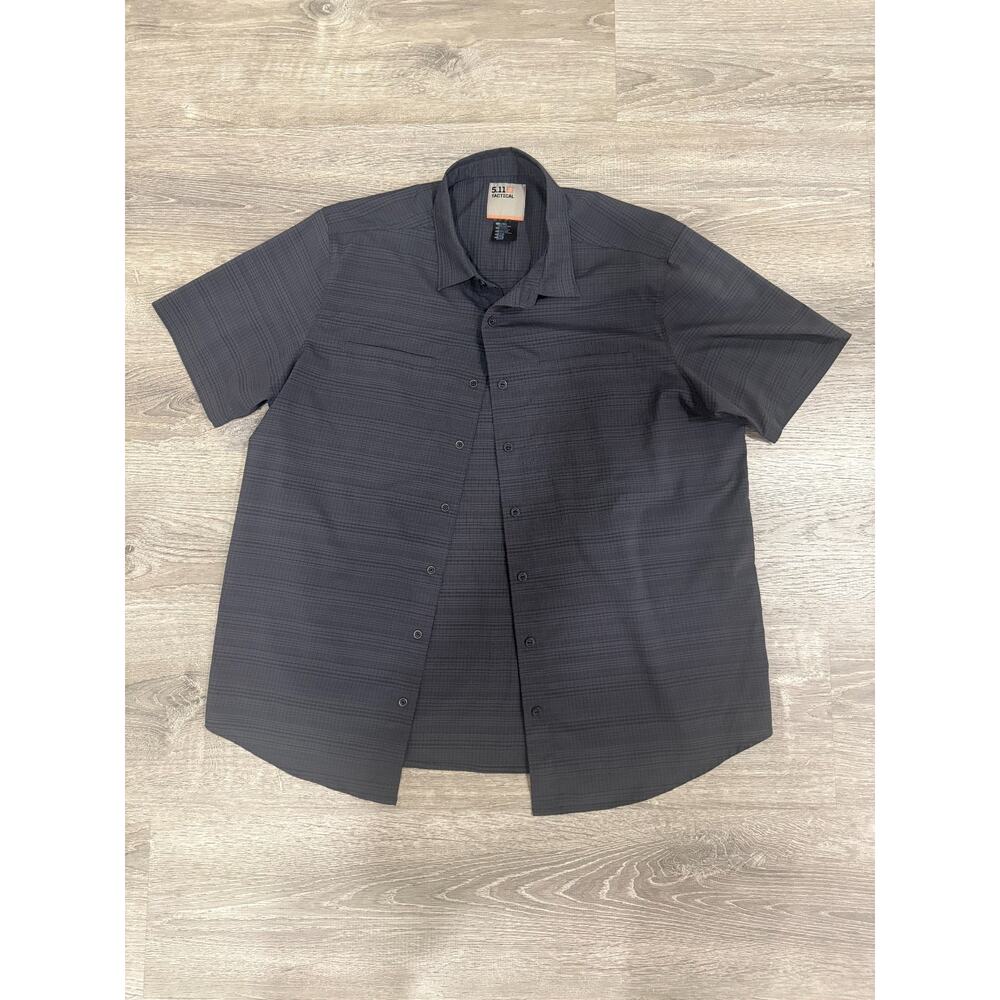 5.11 Tactical Button-Up Shirt Men's M Black Short Sleeve Chest Pocket Collared
